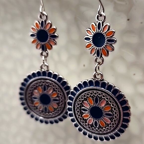 Boho Mandala Daisy Earrings - Picture 2 of 6